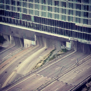 Illustration for article titled More Apple Maps glitches depict a disturbing, surreal world